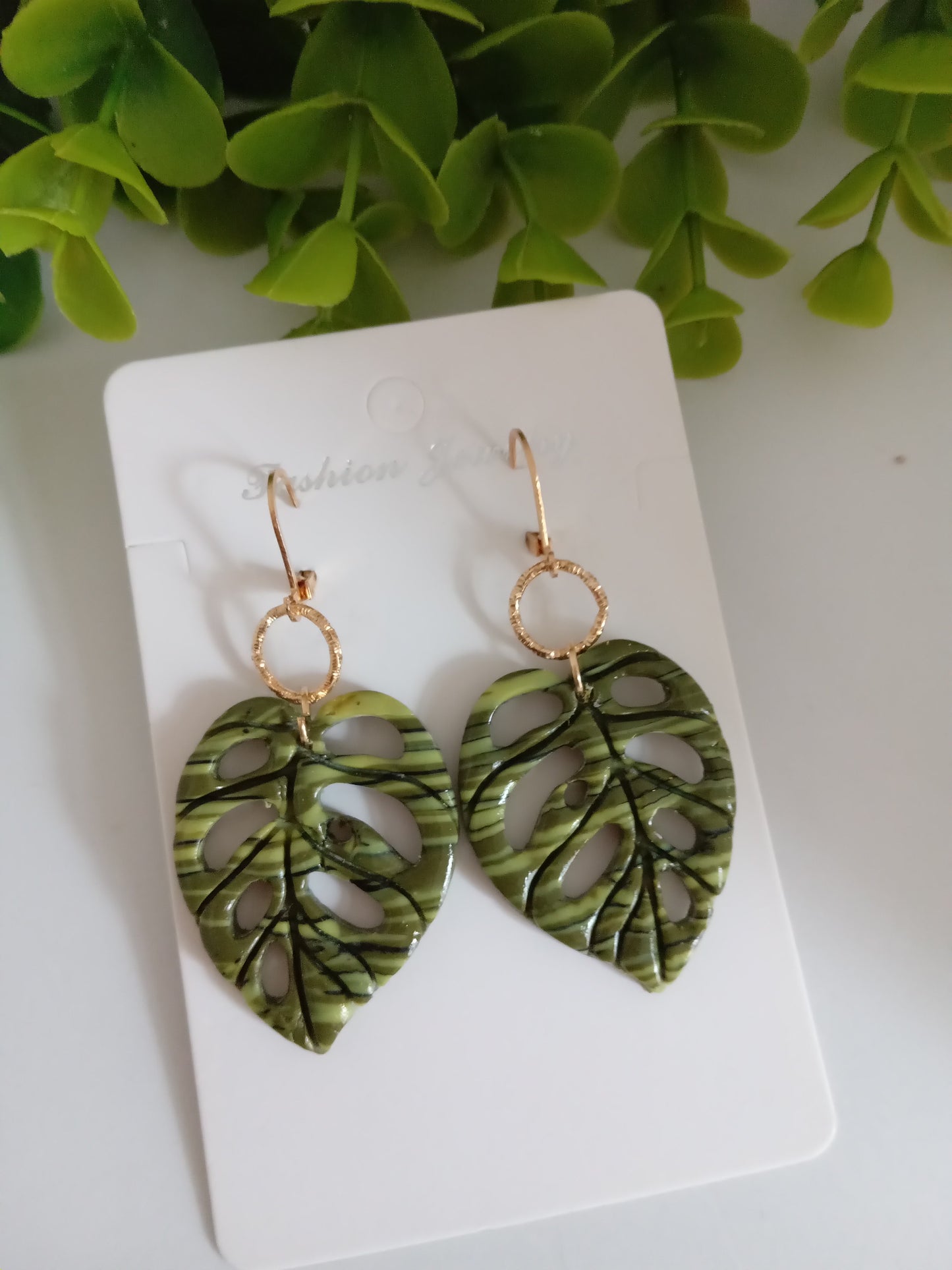 Handmade Monstera Leaf Polymer Clay Earrings - Green Tropical Dangle Earrings - Jewelry for Women