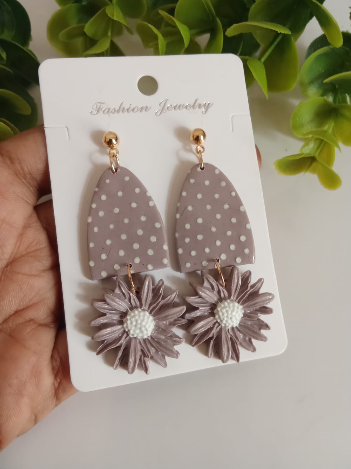 Daisy Polymer Clay Earrings - Handmade Lightweight Floral Jewelry - Gift for Her
