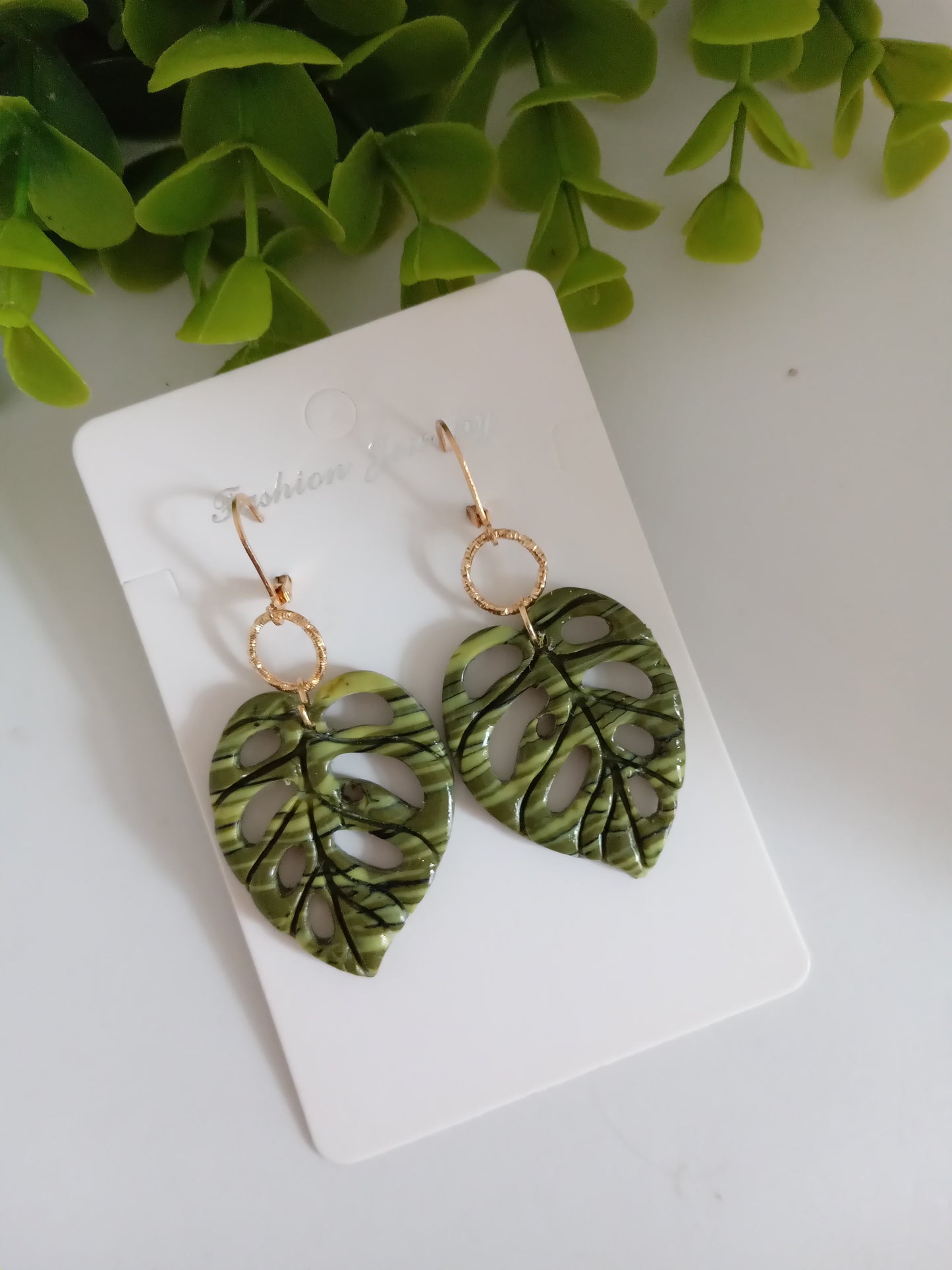 Handmade Monstera Leaf Polymer Clay Earrings - Green Tropical Dangle Earrings - Jewelry for Women