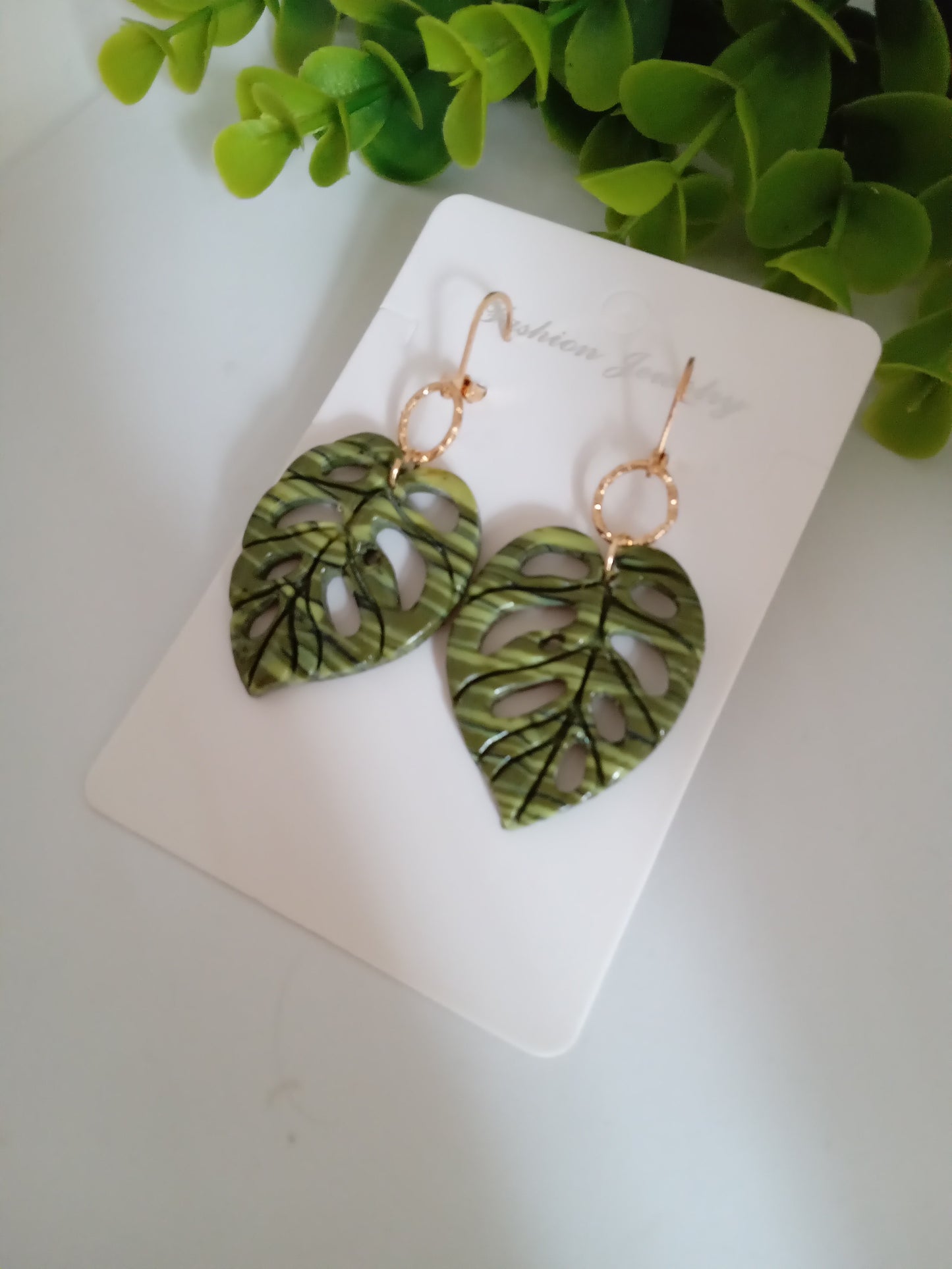 Handmade Monstera Leaf Polymer Clay Earrings - Green Tropical Dangle Earrings - Jewelry for Women