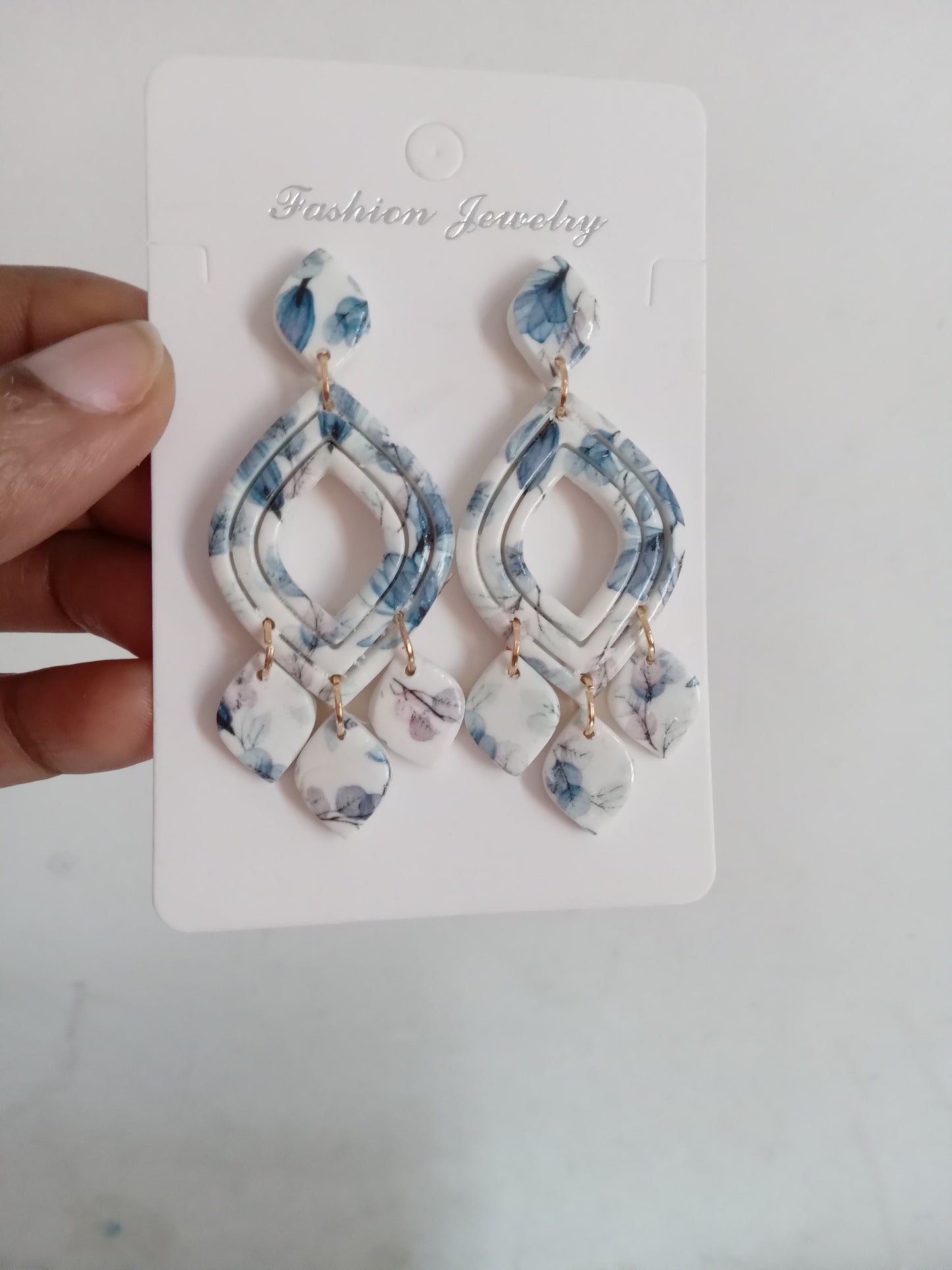 Handmade White Floral Dangle Earrings ā Lightweight Boho Statement Jewelry