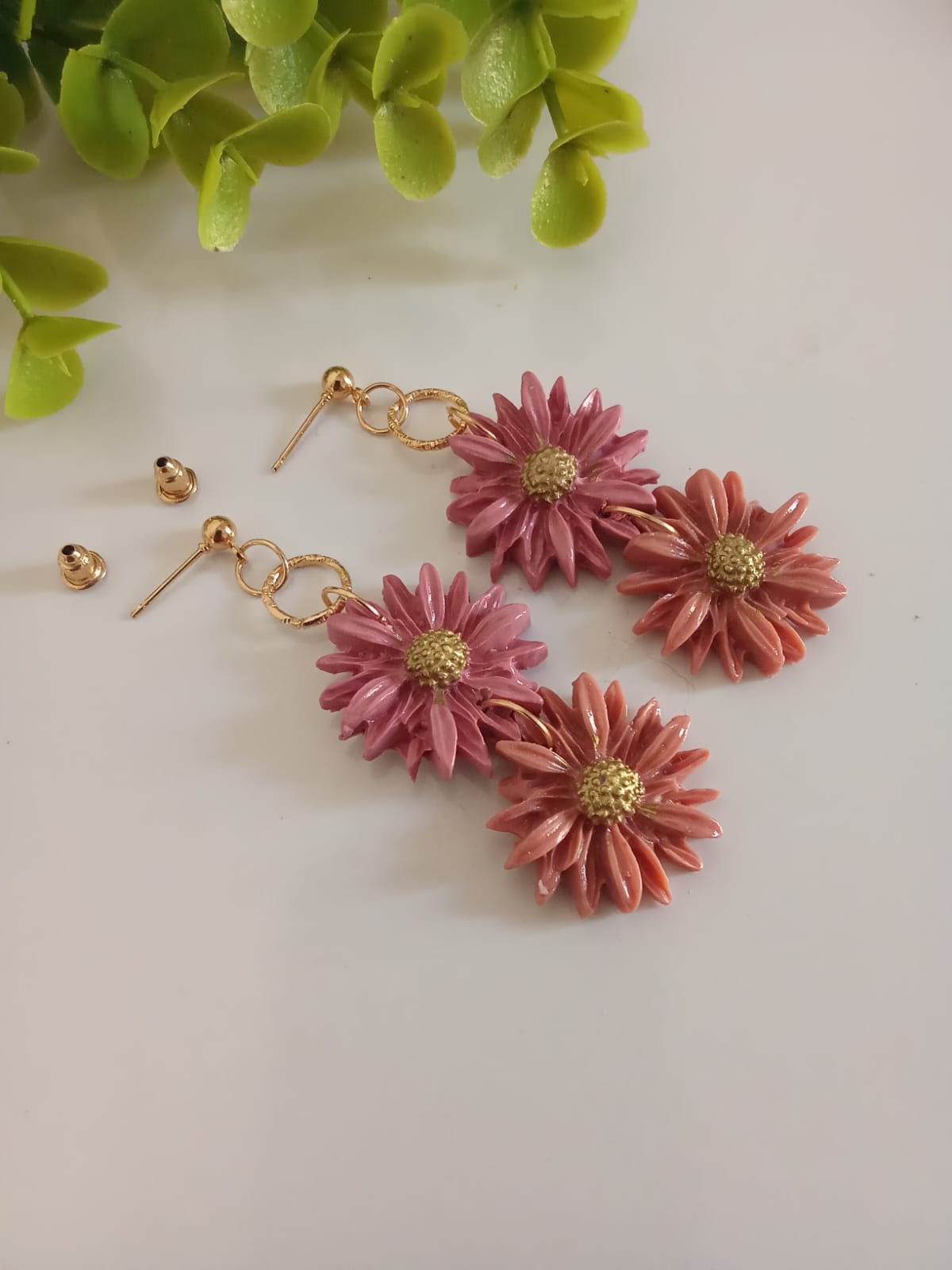 Handmade Polymer Clay Pink Daisy Earring Floral Artisan Dangle Earrings for Women