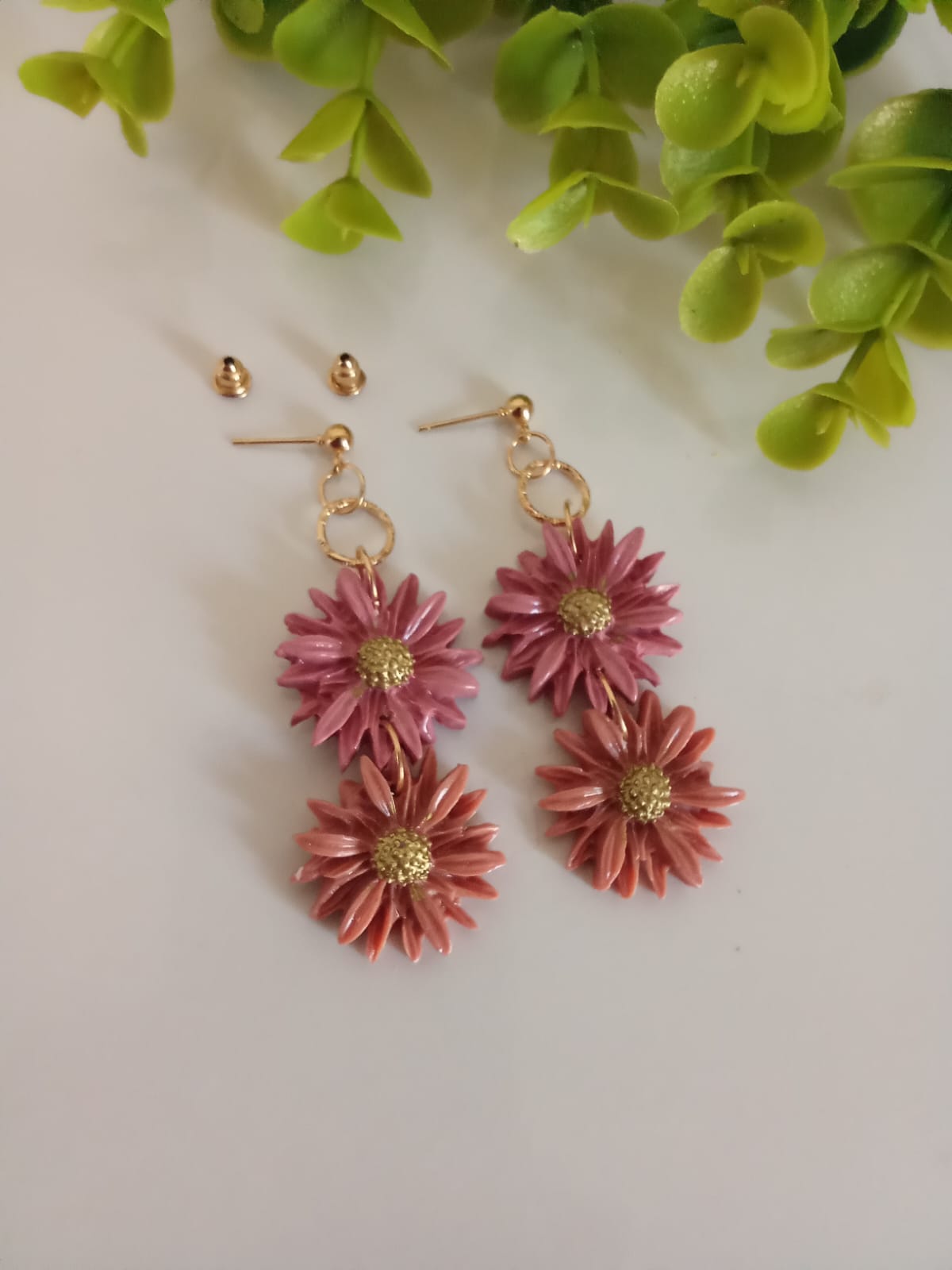 Handmade Polymer Clay Pink Daisy Earring Floral Artisan Dangle Earrings for Women