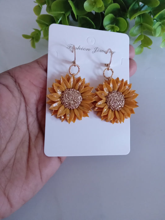 Handmade Sunflower Polymer Clay Earrings – Yellow & Gold Foil Floral Dangle Earrings, Lightweight Statement Jewelry for Women
