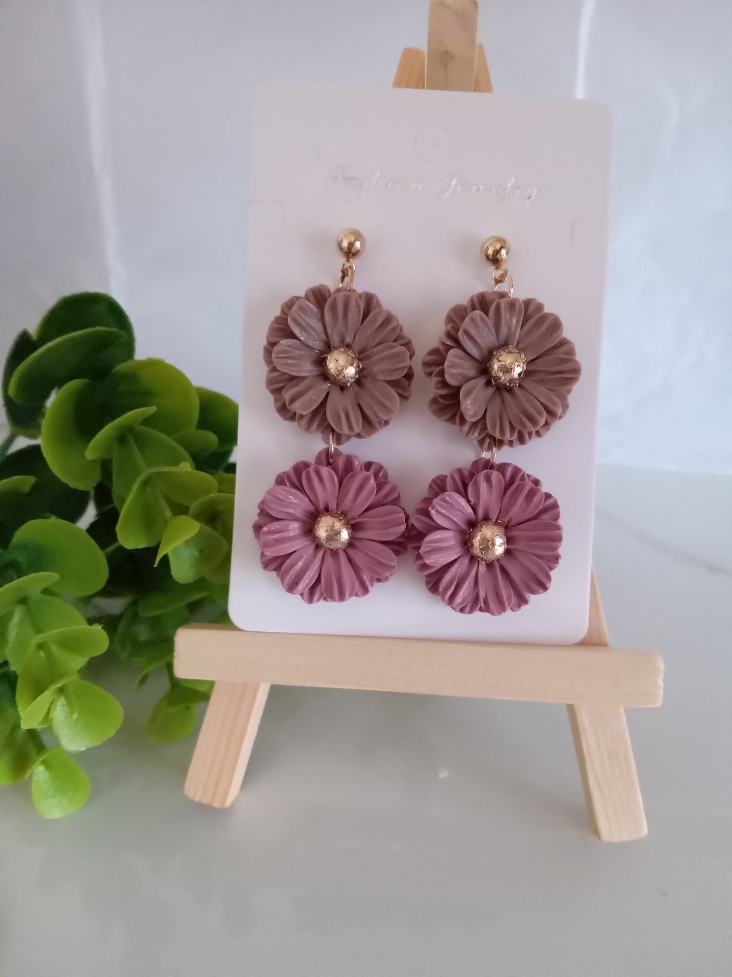 Pink Daisy Polymer Clay Earrings – Handmade Floral Statement Jewelry, Lightweight Daisy Earrings for Women