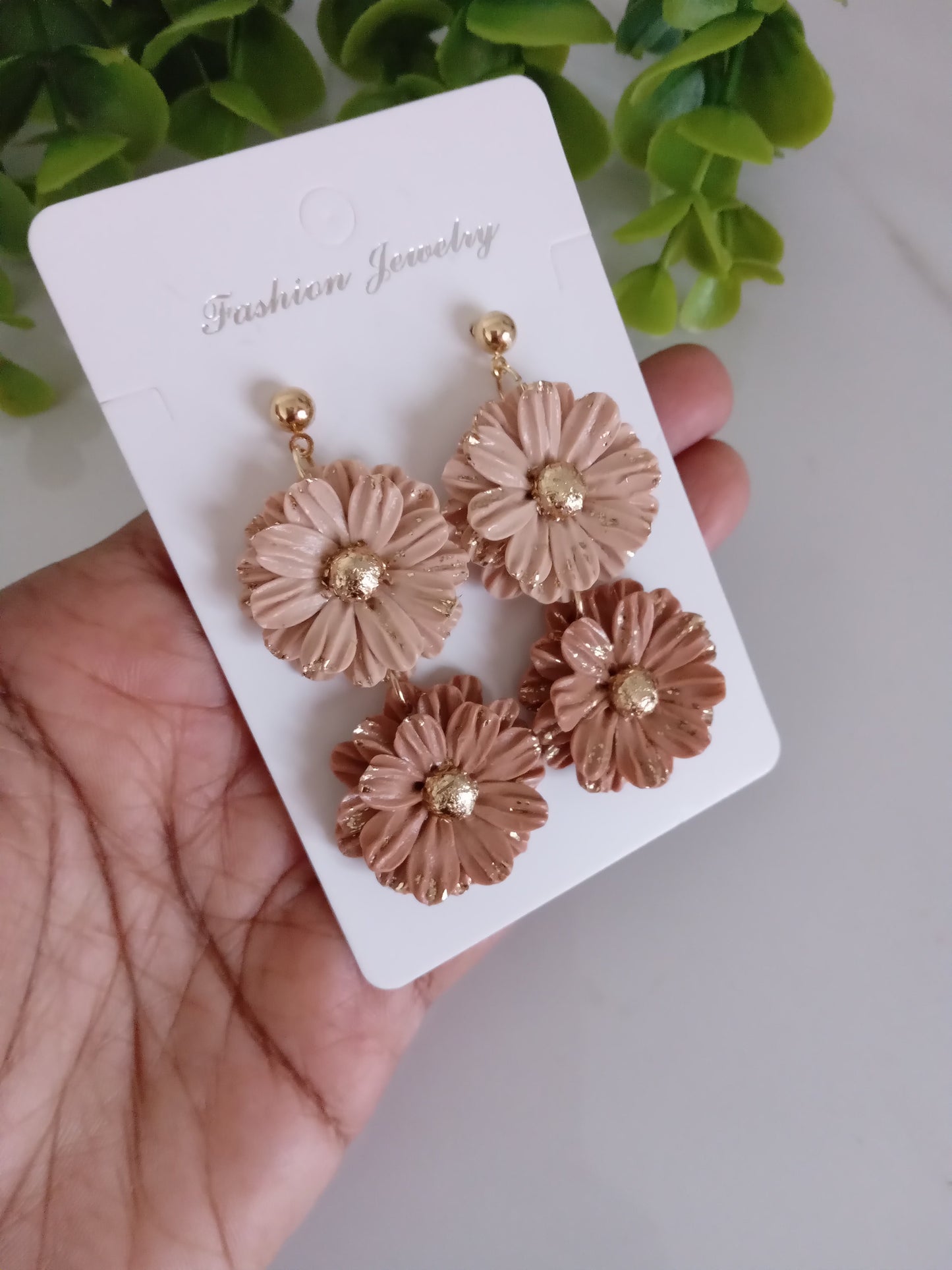 Brown and Beige Daisy Polymer Clay Earrings – Handmade Floral Statement Jewelry, Lightweight Daisy Earrings for Women