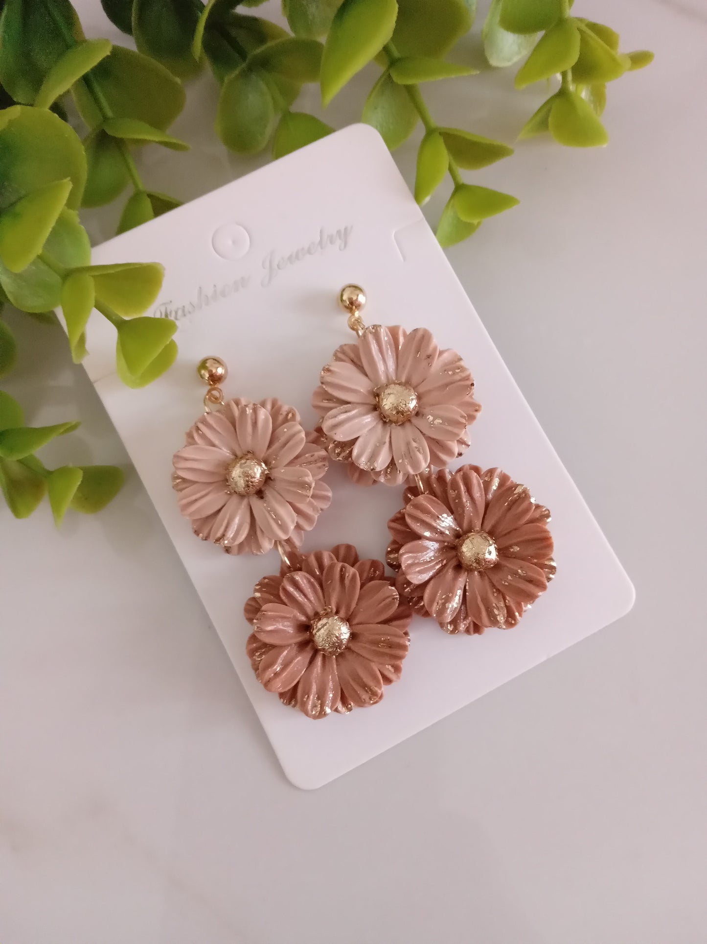 Brown and Beige Daisy Polymer Clay Earrings – Handmade Floral Statement Jewelry, Lightweight Daisy Earrings for Women